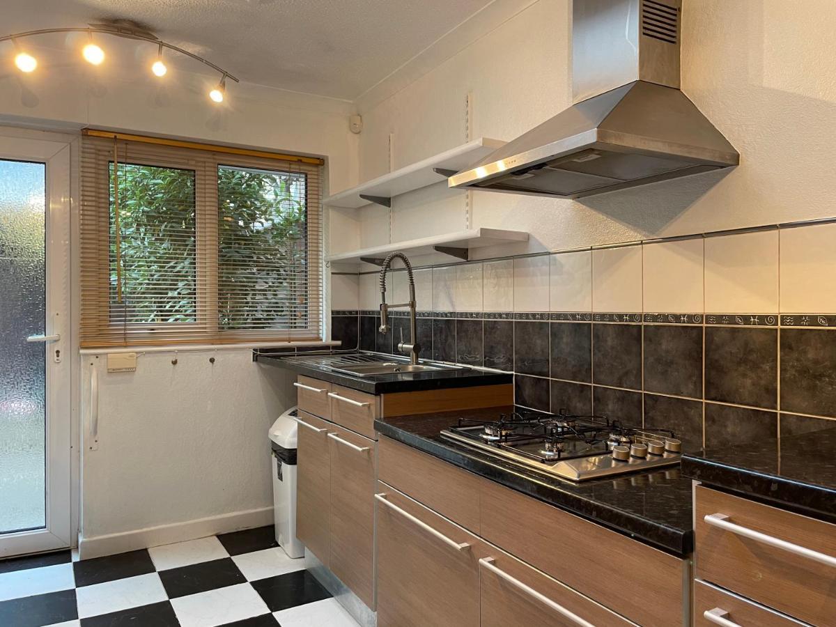 Tivoli Bungalow Уестън сюпър Меър Екстериор снимка
