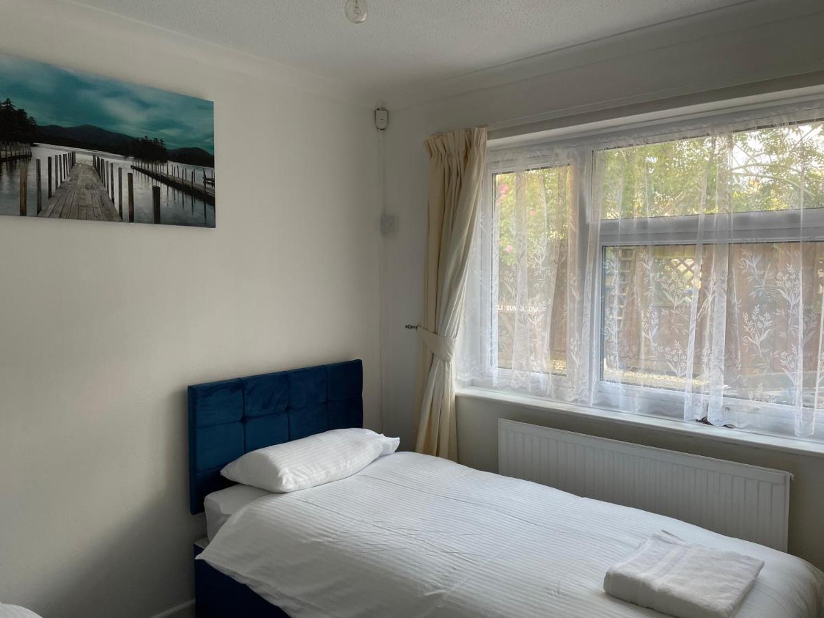 Tivoli Bungalow Уестън сюпър Меър Екстериор снимка