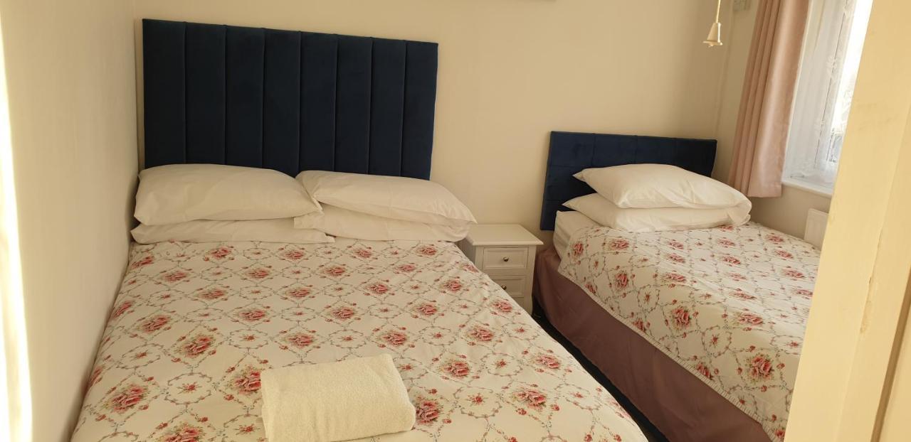 Tivoli Bungalow Уестън сюпър Меър Екстериор снимка
